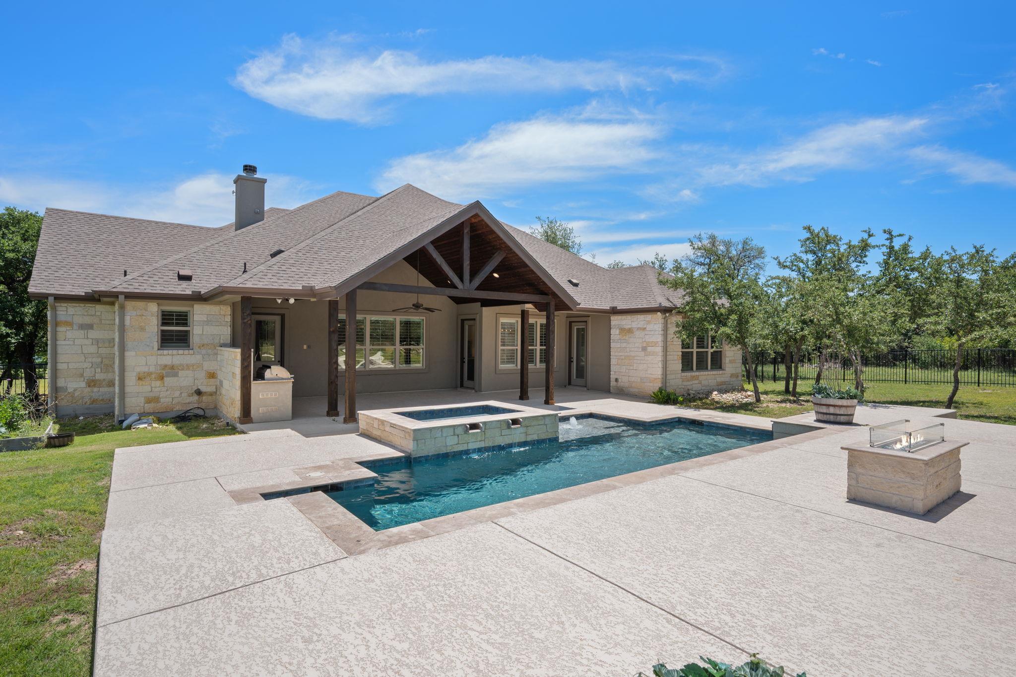 106 Gabriel Woods Dr, Georgetown, TX 78633