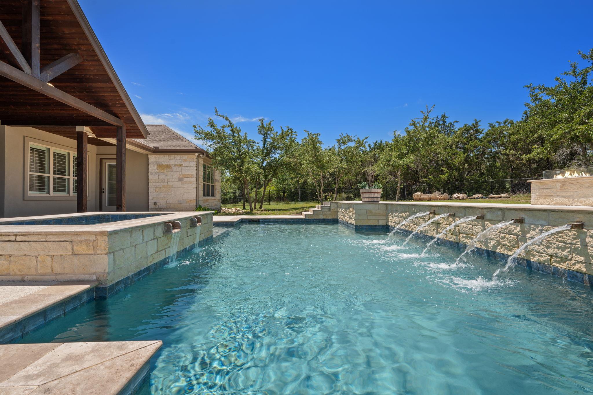 106 Gabriel Woods Dr, Georgetown, TX 78633