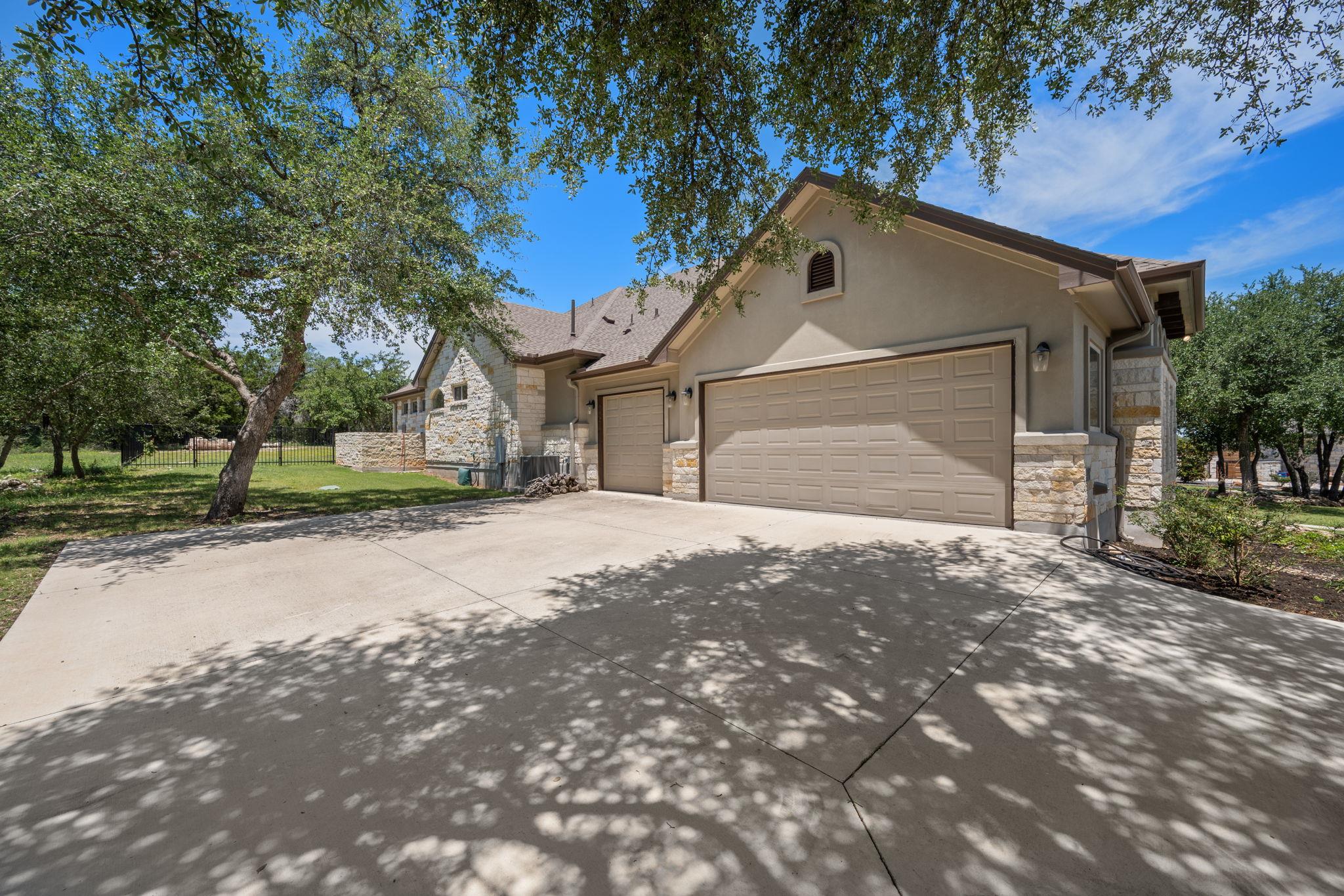 106 Gabriel Woods Dr, Georgetown, TX 78633
