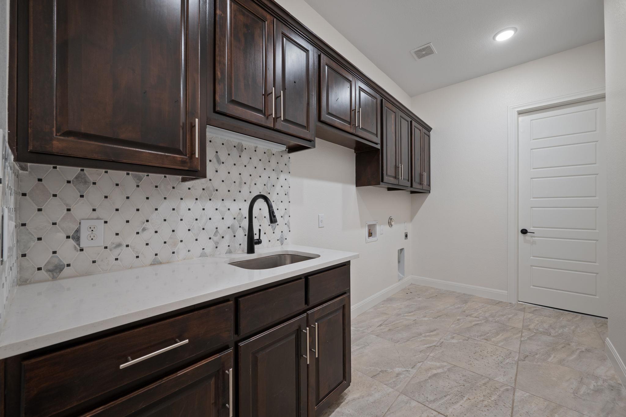 106 Gabriel Woods Dr, Georgetown, TX 78633