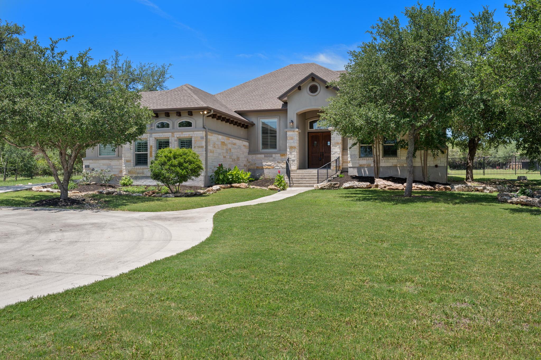 106 Gabriel Woods Dr, Georgetown, TX 78633