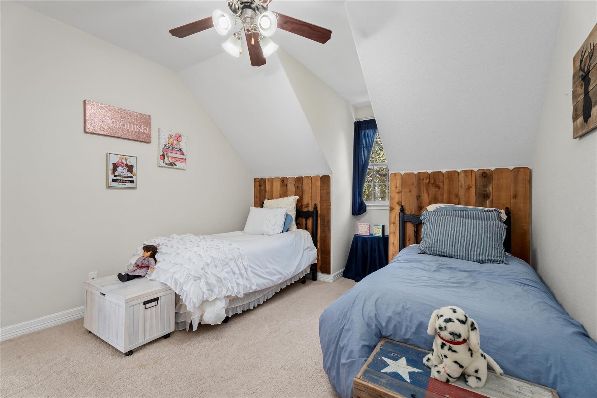 1016 High Hill Creek Rd, La Grange, TX 78945