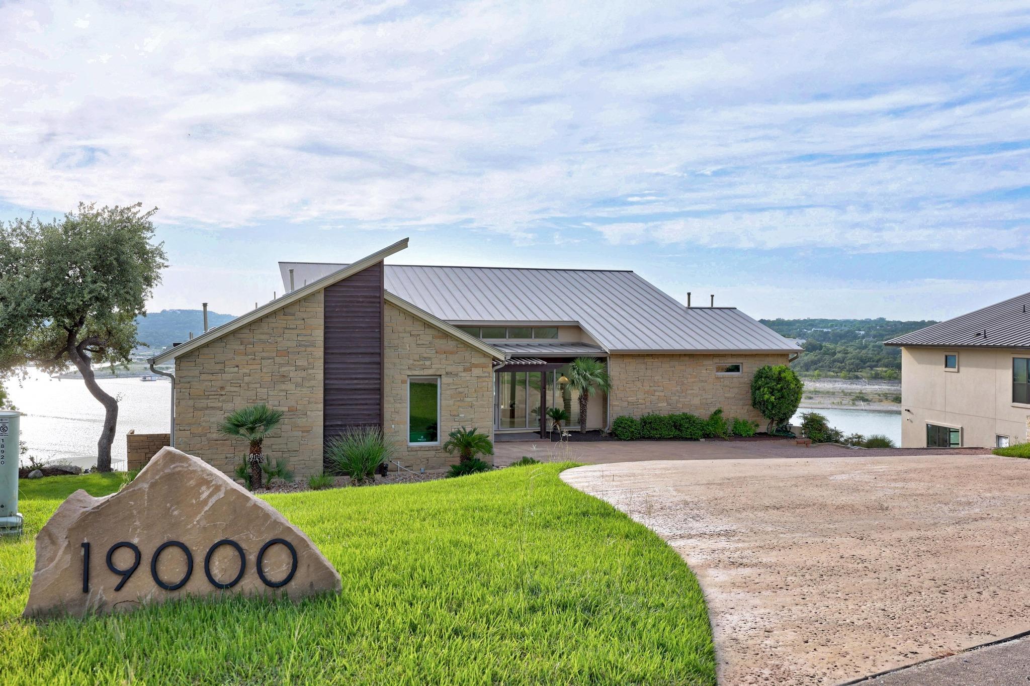 19000 Silver Maple Dr, Lago Vista, TX 78645