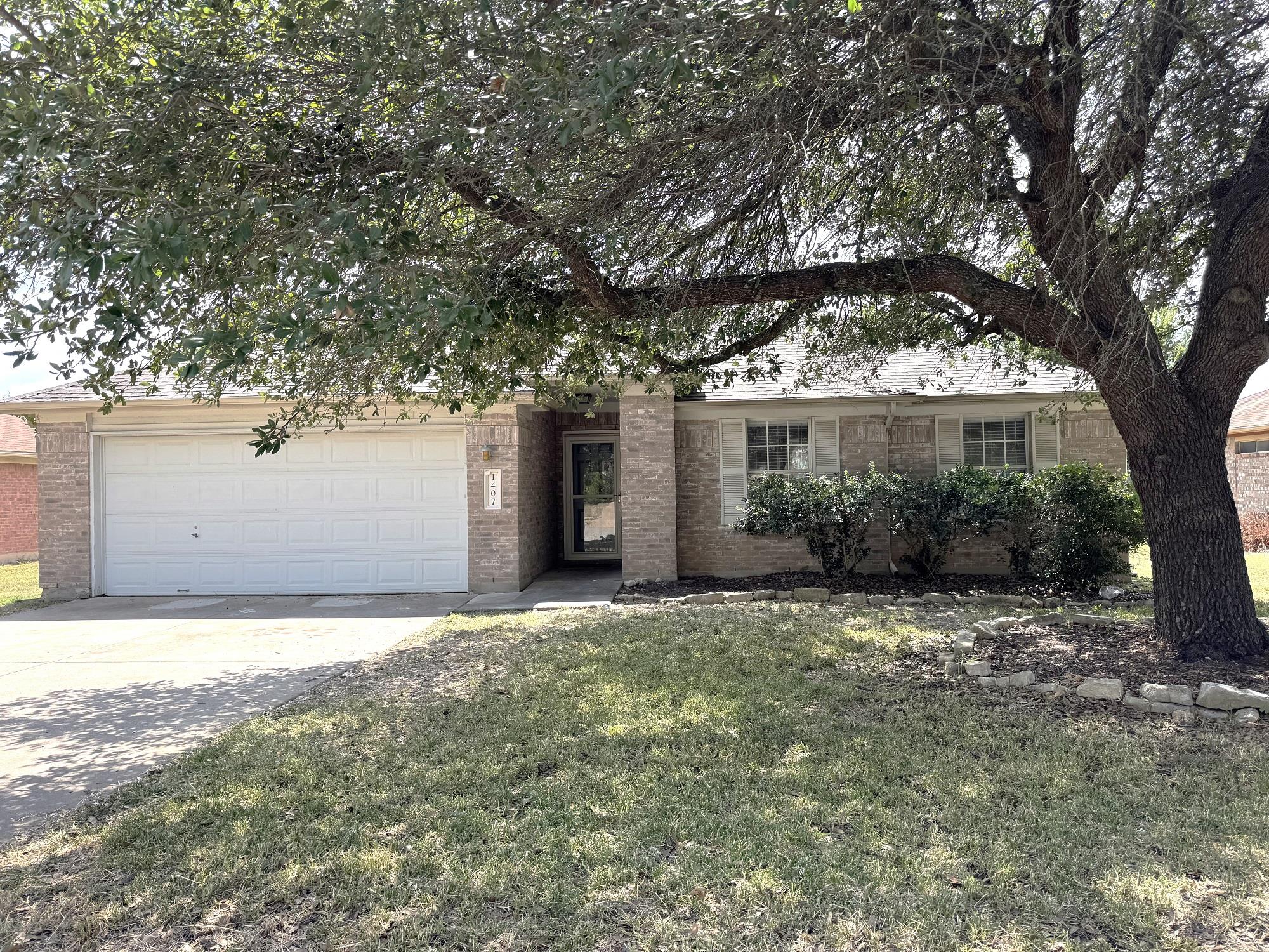 1407 Ashley Dr, Round Rock, TX 78665