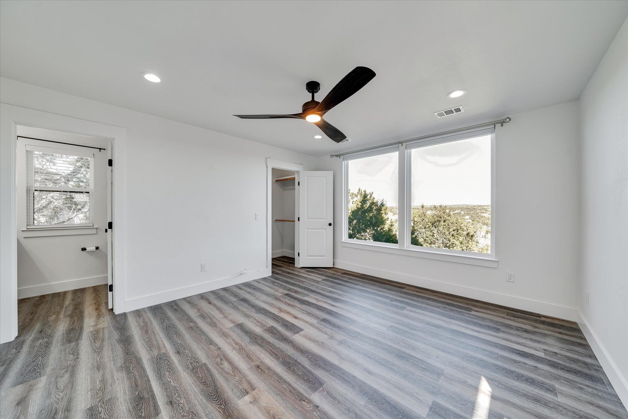 294 SHADY BLUFF Dr, Wimberley, TX 78676