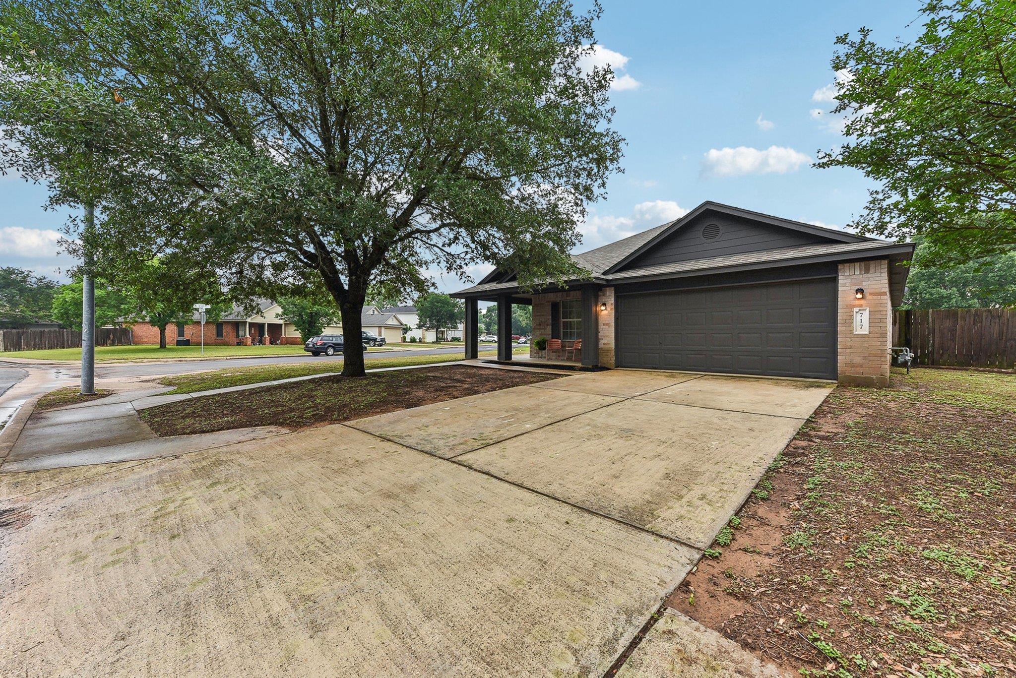 717 Blair Ave, Bastrop, TX 78602