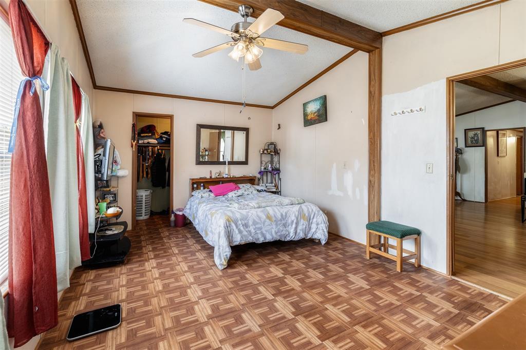 131 Fawn Ridge Rd, Cedar Creek, TX 78612