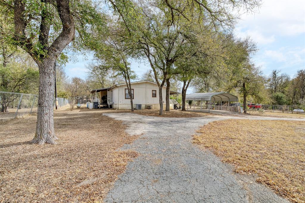 131 Fawn Ridge Rd, Cedar Creek, TX 78612