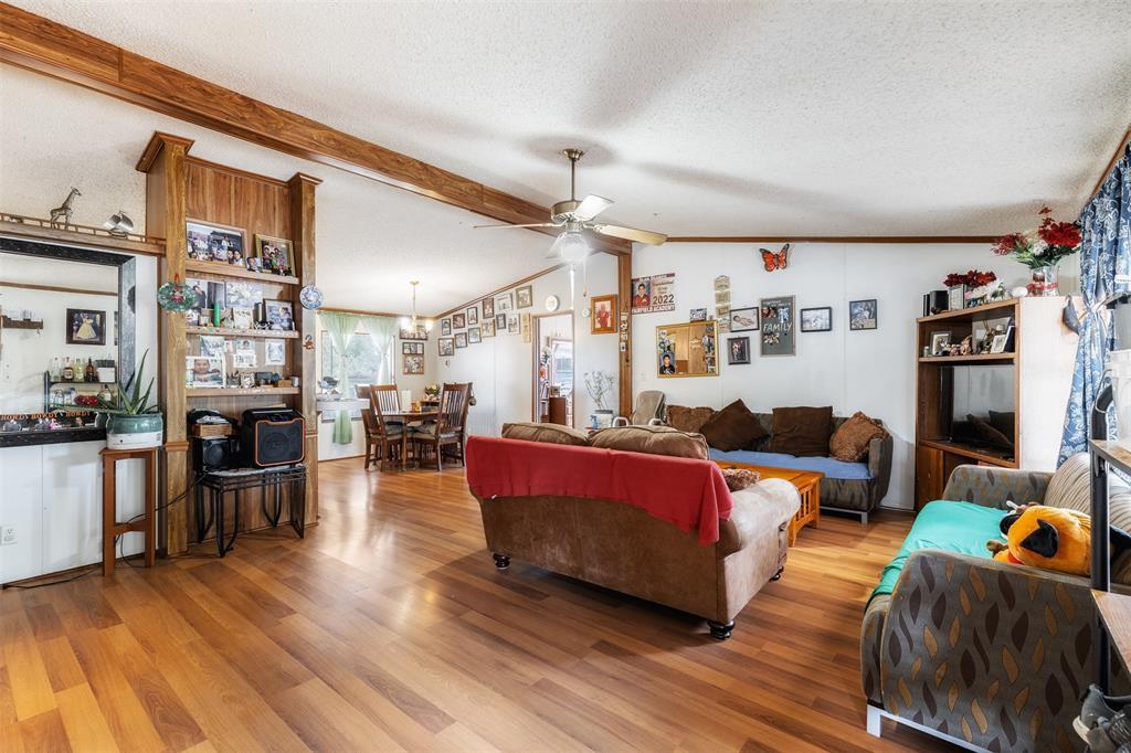 131 Fawn Ridge Rd, Cedar Creek, TX 78612