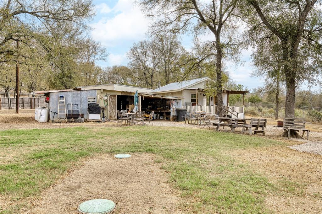 131 Fawn Ridge Rd, Cedar Creek, TX 78612