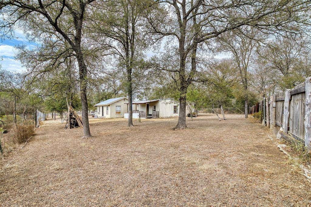 131 Fawn Ridge Rd, Cedar Creek, TX 78612