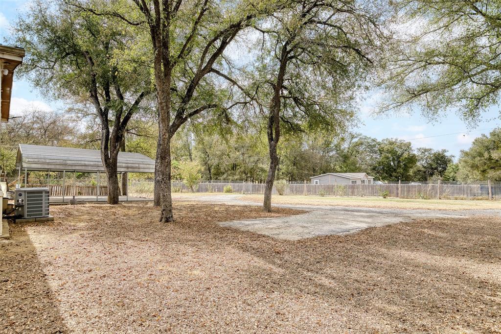 131 Fawn Ridge Rd, Cedar Creek, TX 78612
