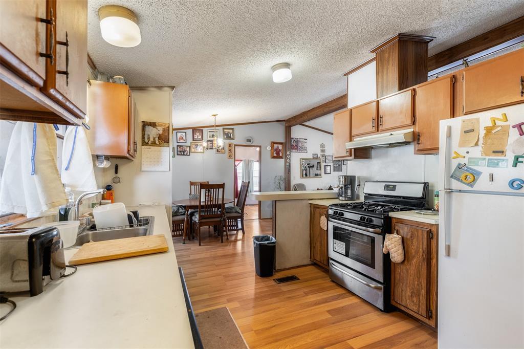 131 Fawn Ridge Rd, Cedar Creek, TX 78612