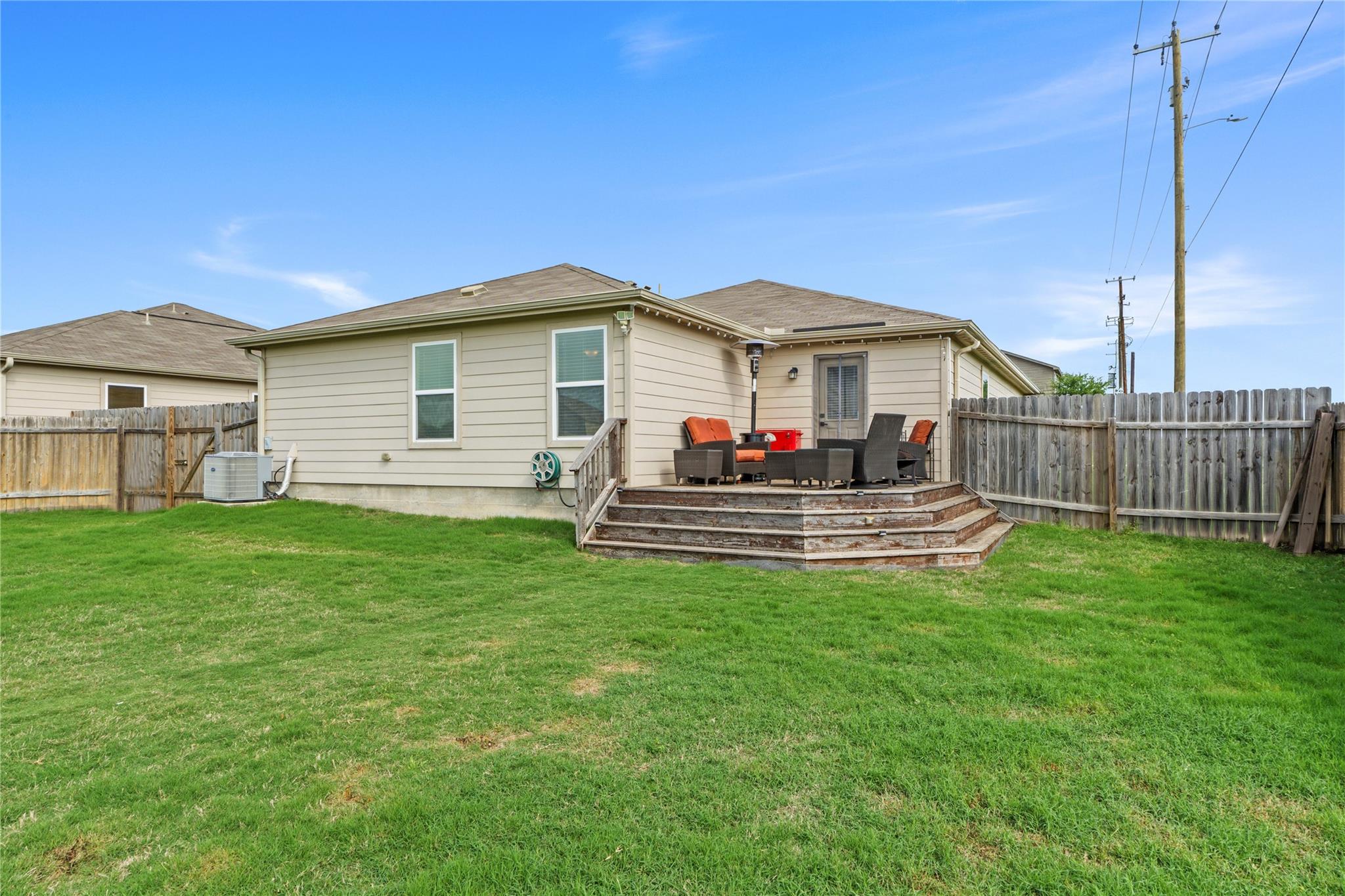 501 Cleary Ln, Jarrell, TX 76537