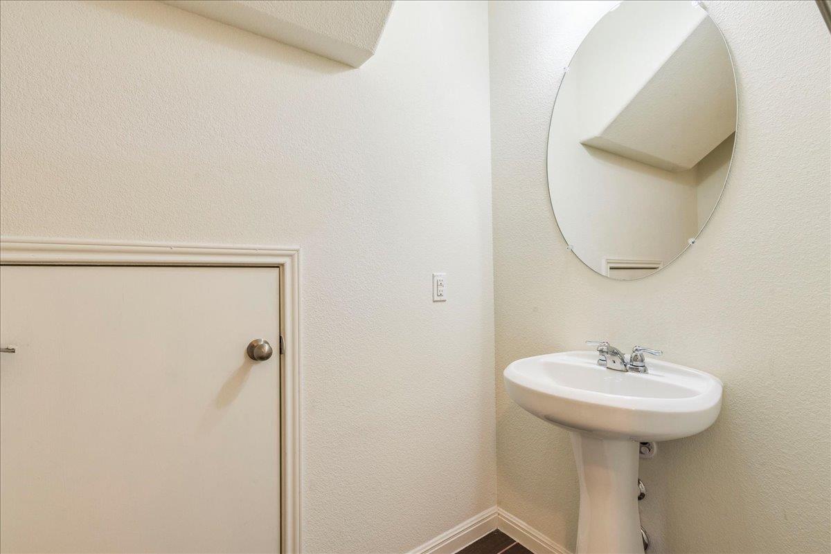 1701 S Bell Blvd # 402, Cedar Park, TX 78613