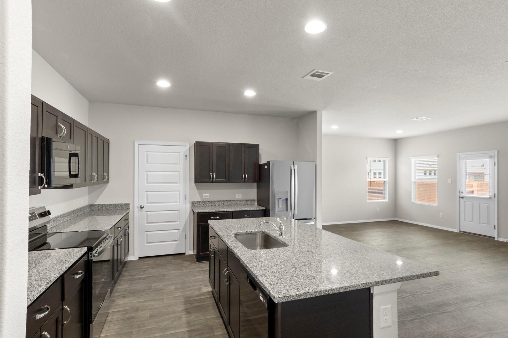 2428 Ambling Trl, Georgetown, TX 78628