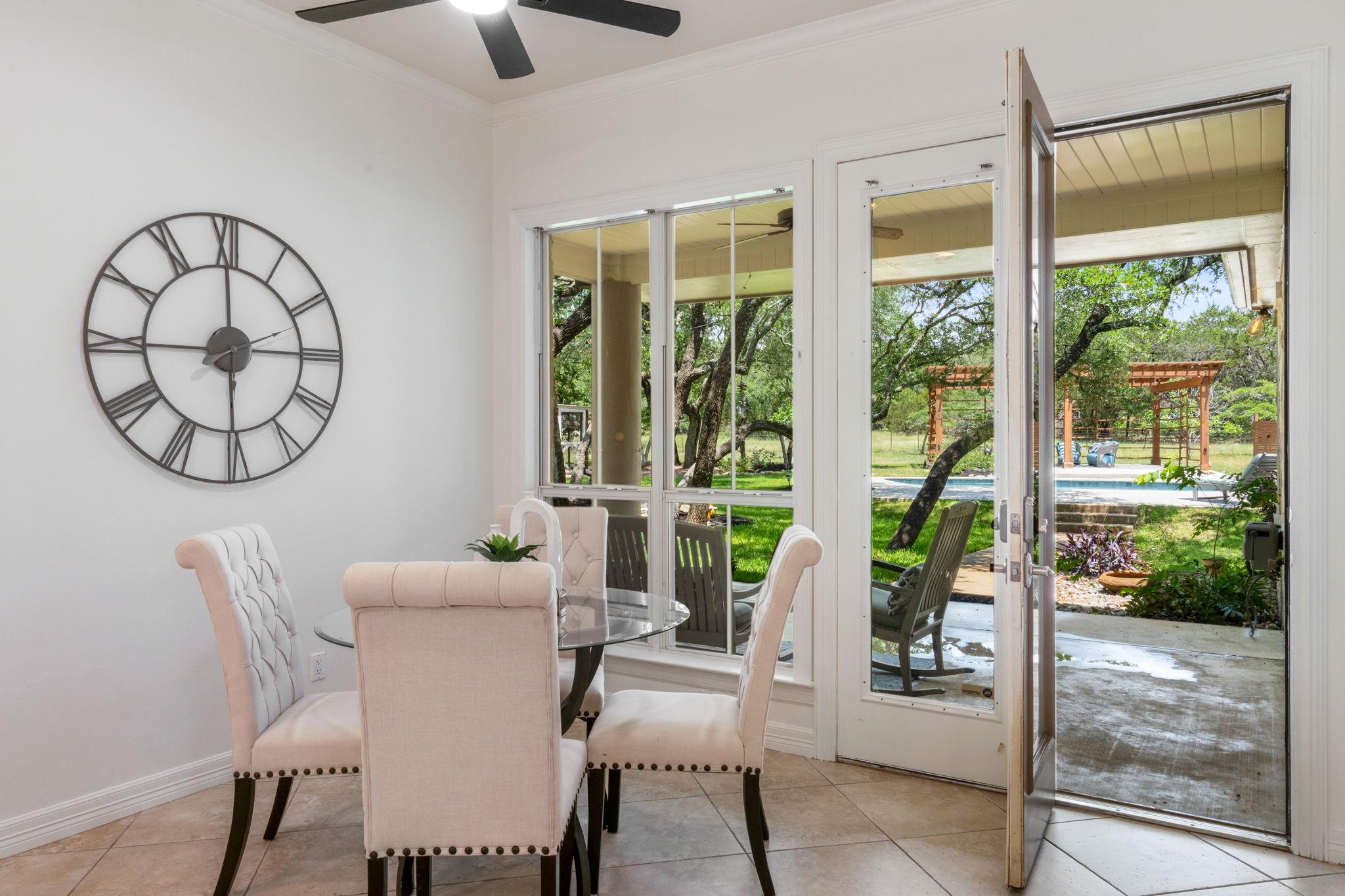 325 Onion Creek Ranch Rd, Driftwood, TX 78619