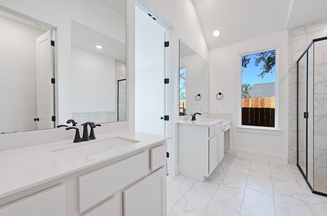 153 High Rock Pass, Kyle, TX 78640