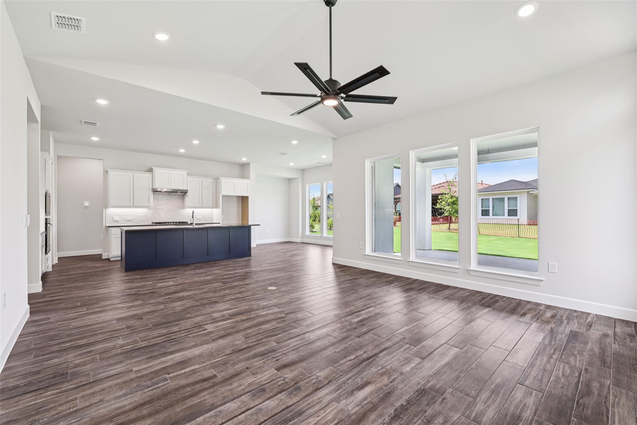 329 Sweeping Sage Ln, San Marcos, TX 78666