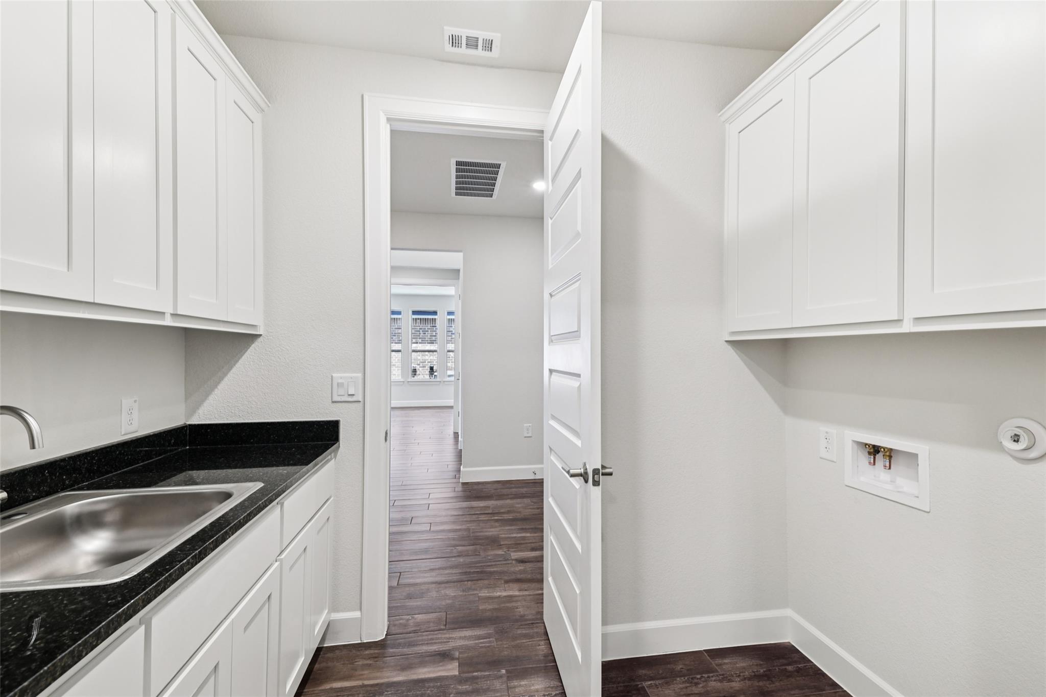 329 Sweeping Sage Ln, San Marcos, TX 78666