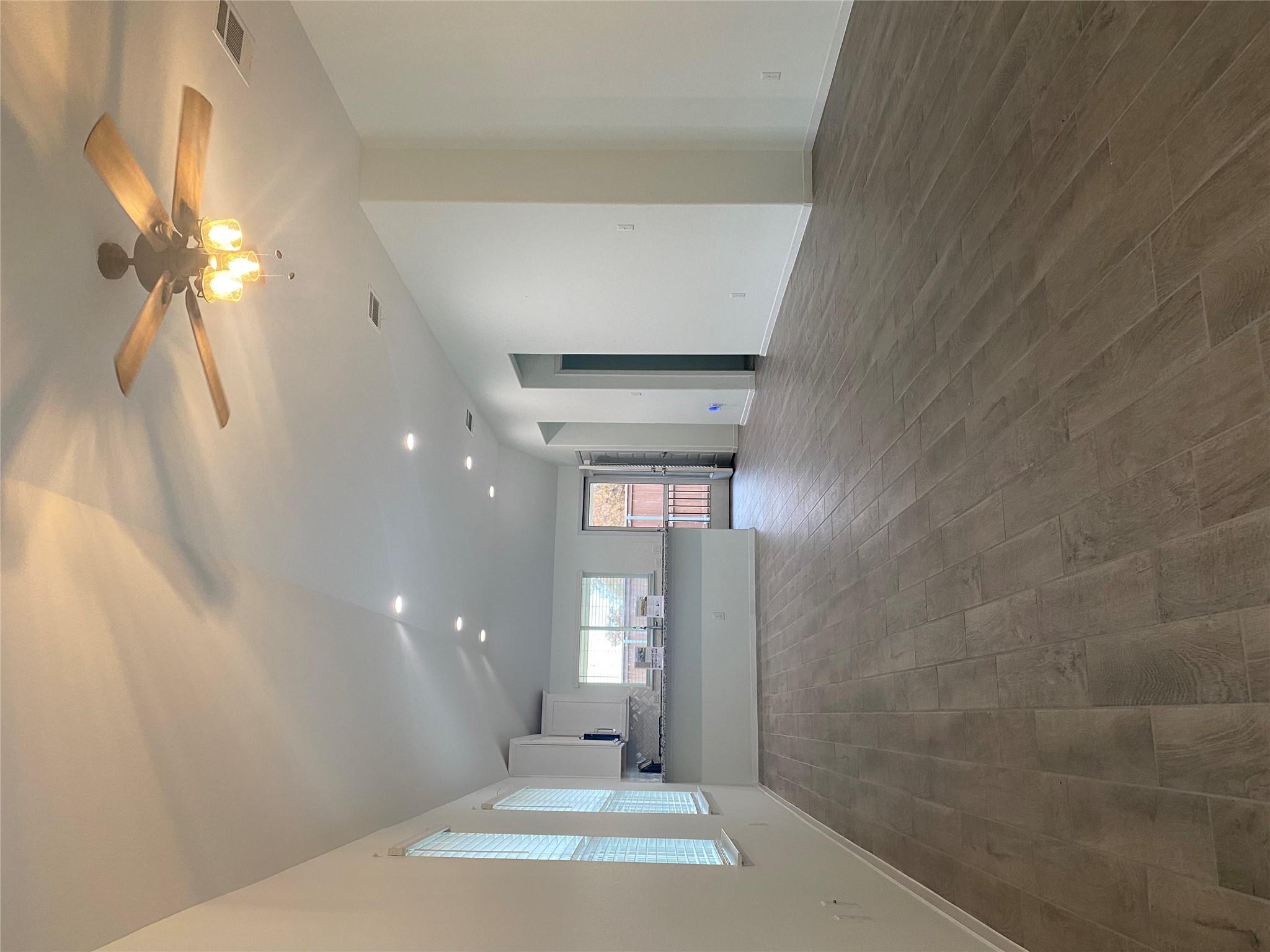 128 Riverhill Dr, Georgetown, TX 78628