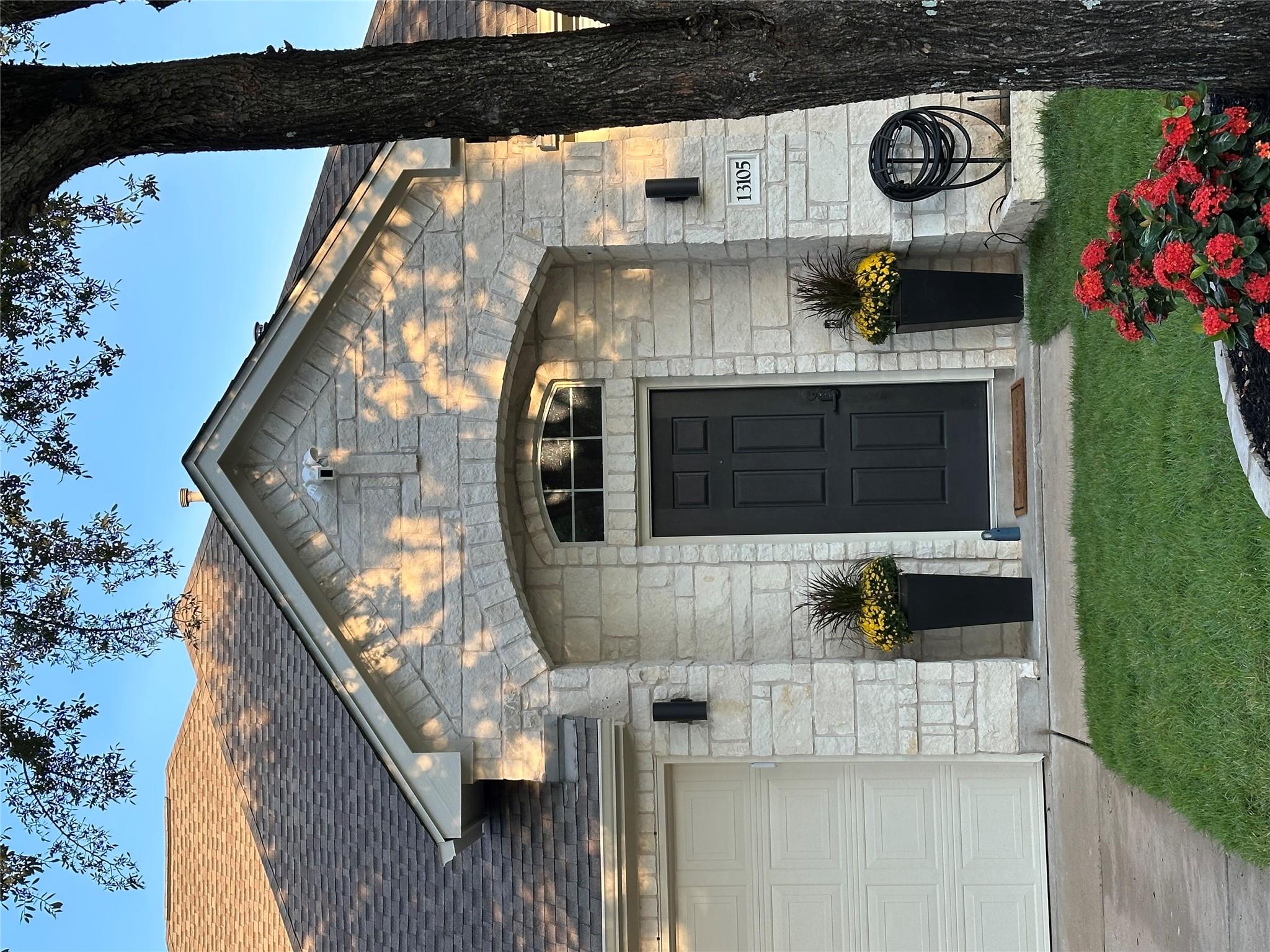 13105 Appaloosa Chase Dr, Austin, TX 78732