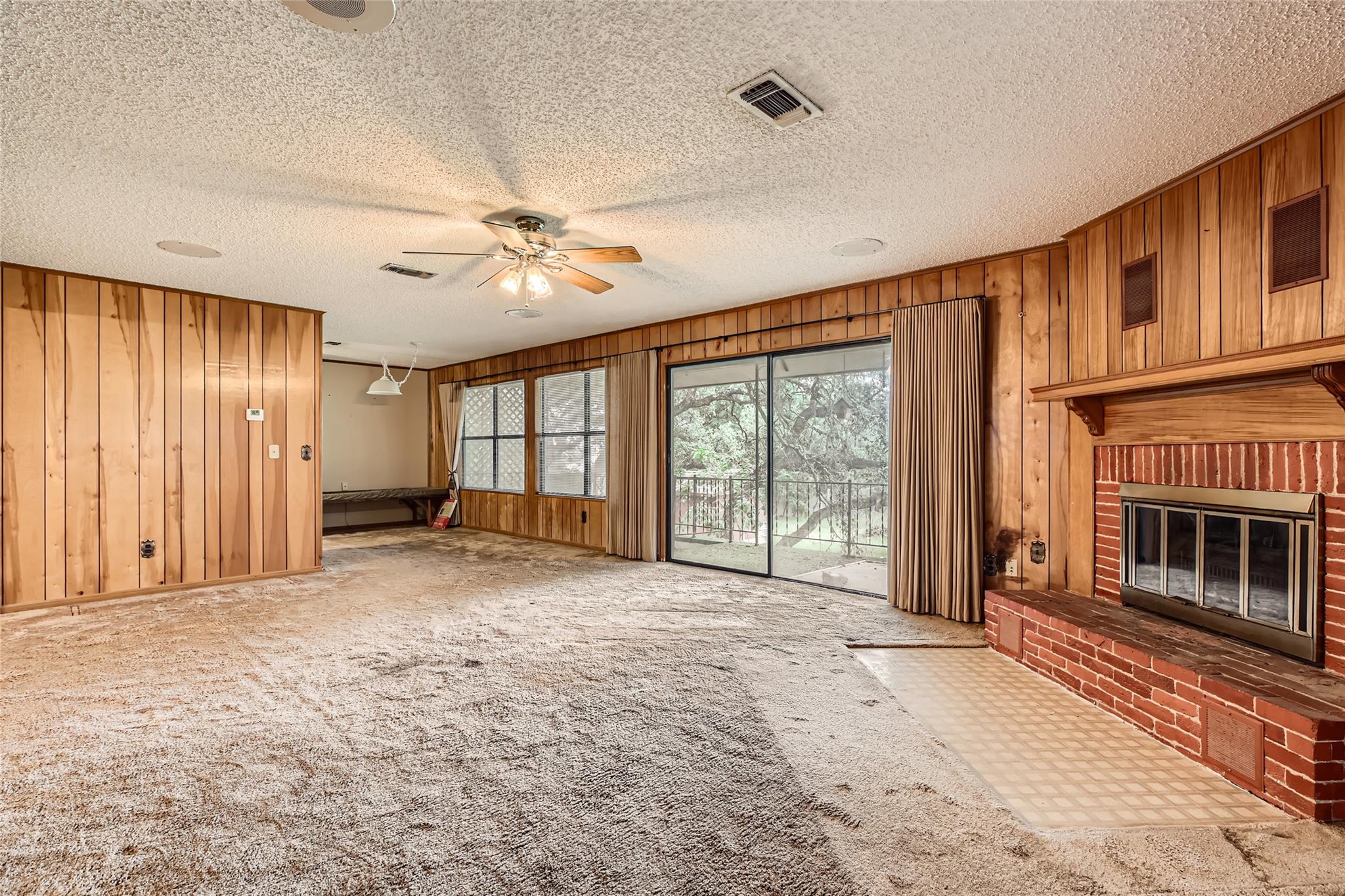 773 Lookout Dr, Canyon Lake, TX 78133