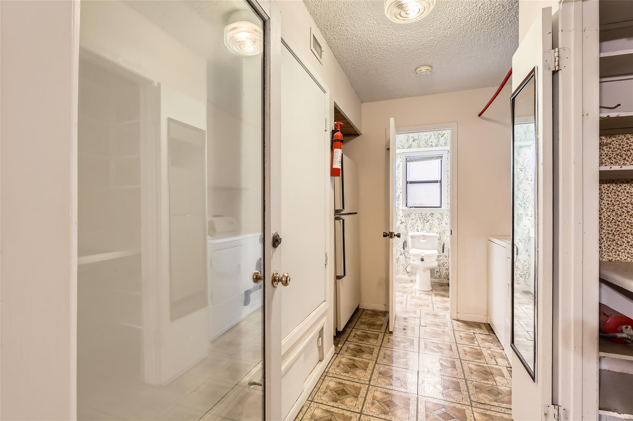 773 Lookout Dr, Canyon Lake, TX 78133