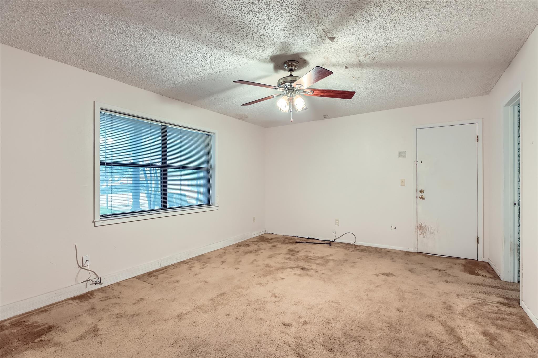 773 Lookout Dr, Canyon Lake, TX 78133