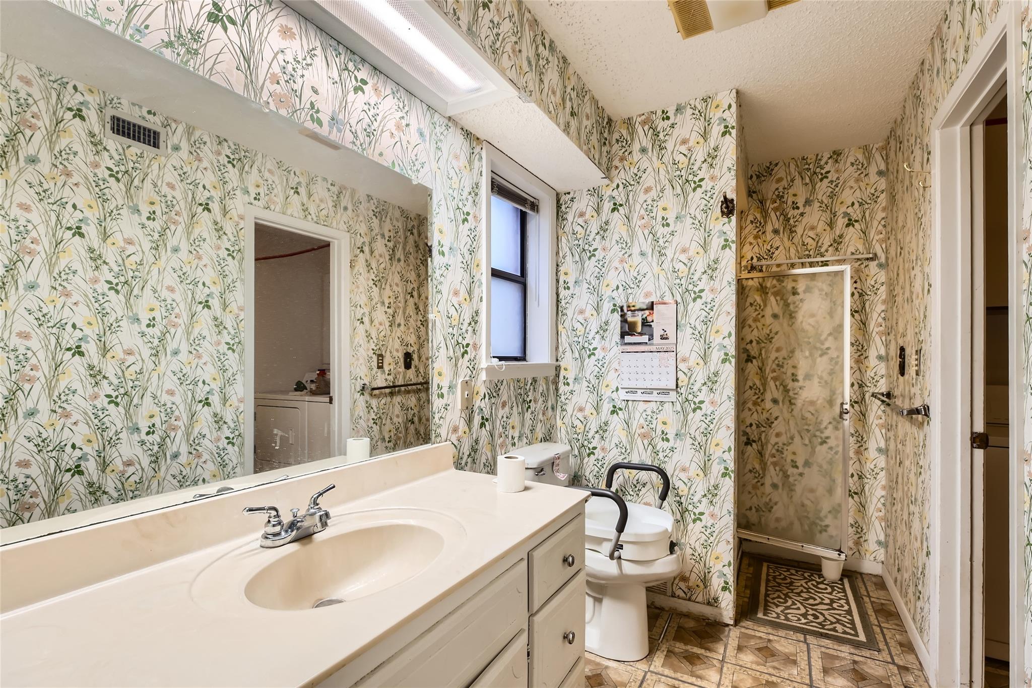 773 Lookout Dr, Canyon Lake, TX 78133