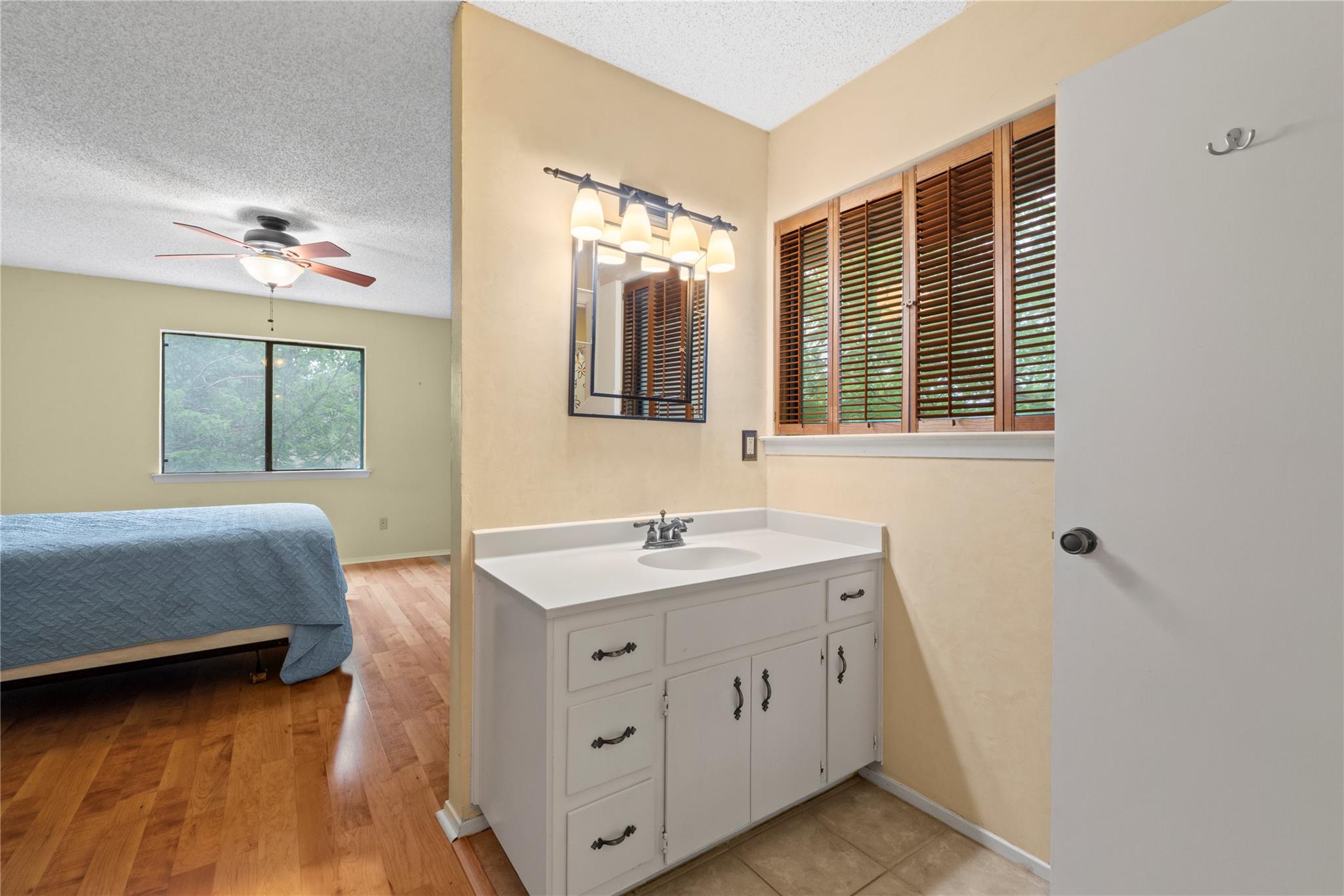 11708 Barrington Way, Austin, TX 78759