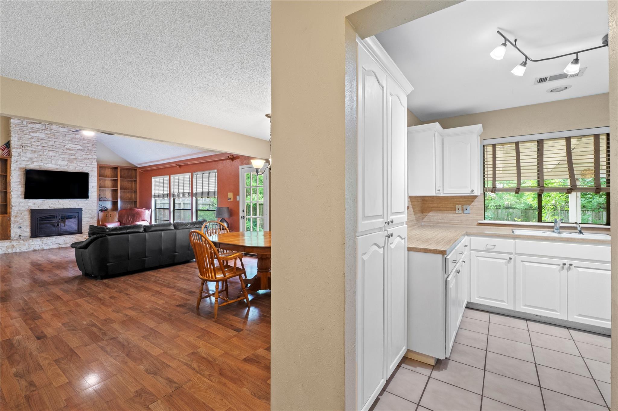 11708 Barrington Way, Austin, TX 78759