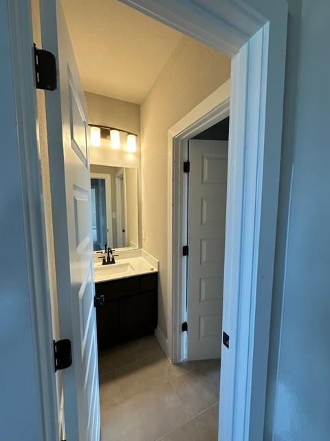 812 S Hemingway Loop, Liberty Hill, TX 78642