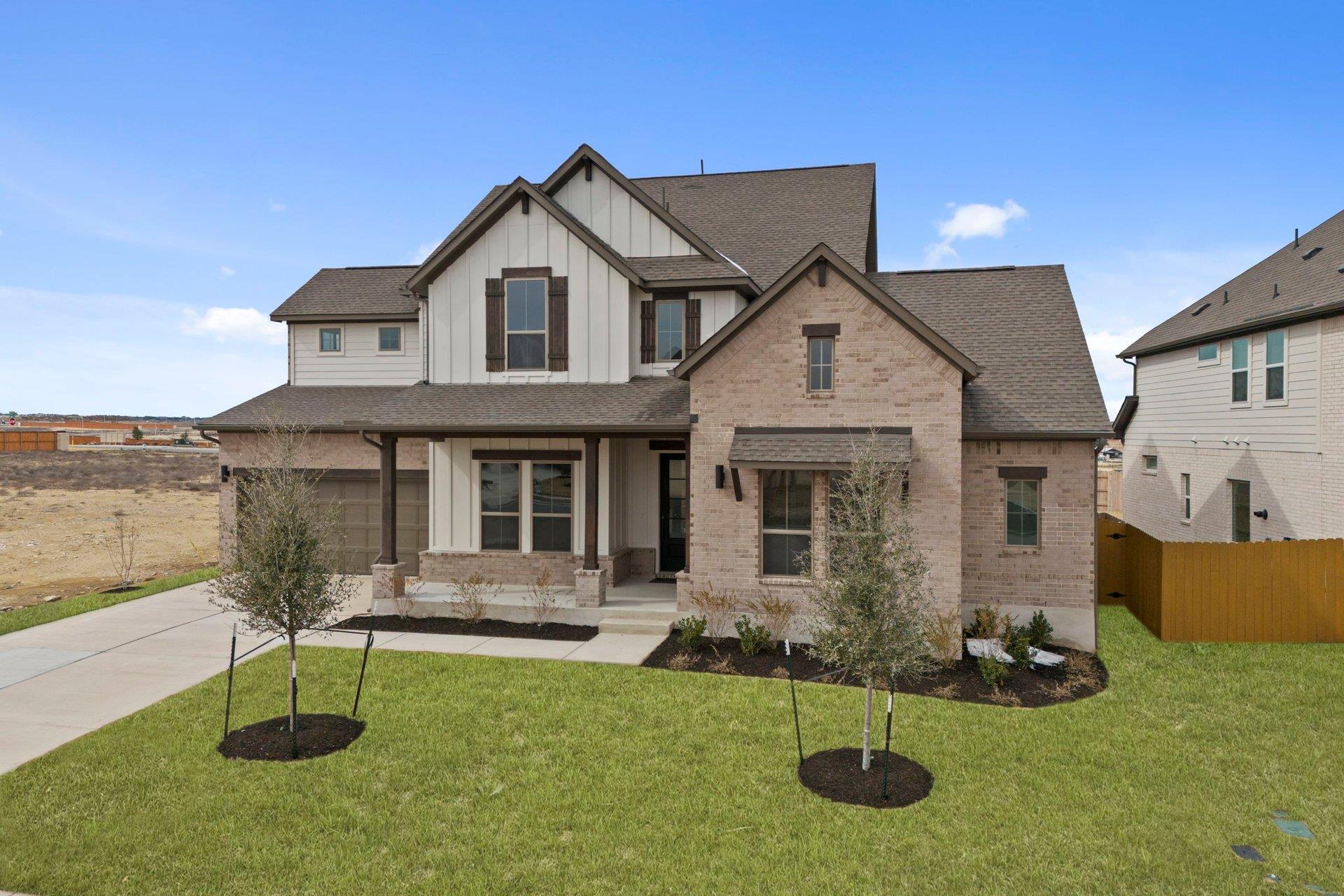 812 S Hemingway Loop, Liberty Hill, TX 78642