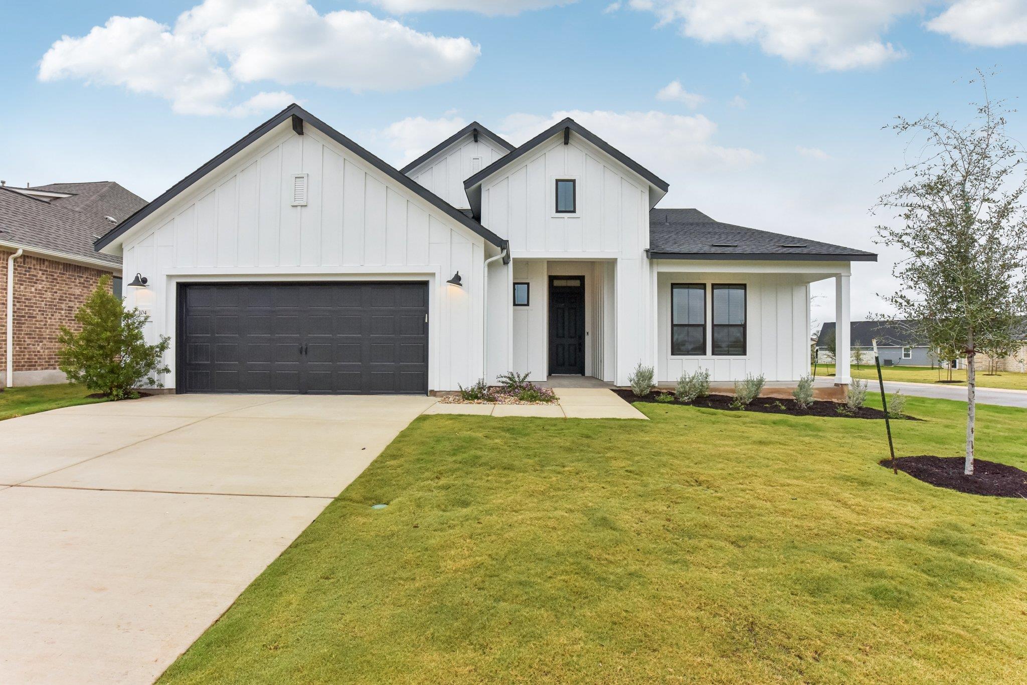 104 Olive Blossom Trl, San Marcos, TX 78666