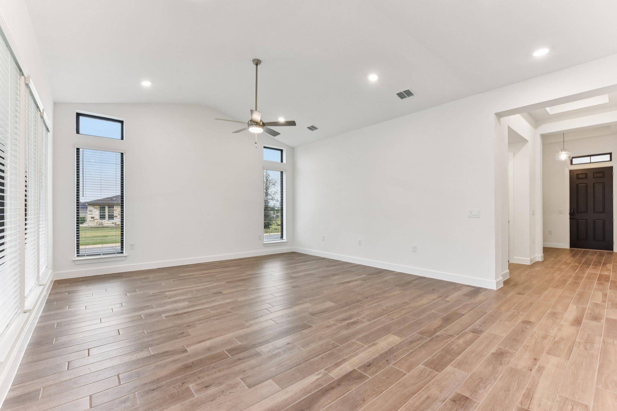 104 Olive Blossom Trl, San Marcos, TX 78666