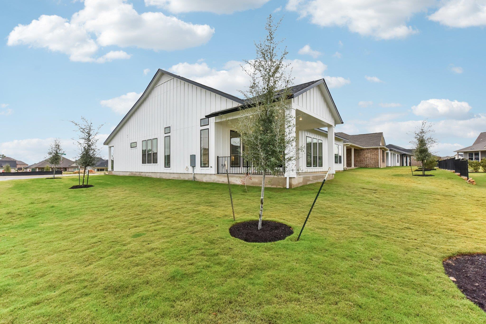 104 Olive Blossom Trl, San Marcos, TX 78666