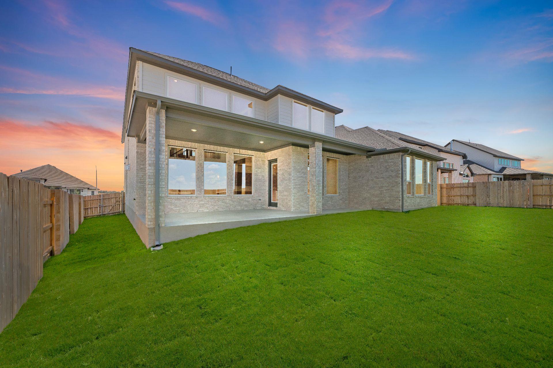 820 S Hemingway Loop, Liberty Hill, TX 78642