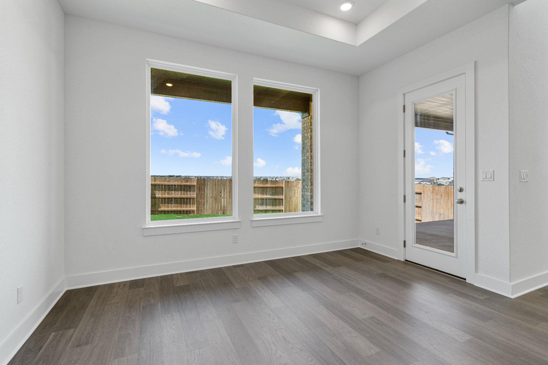 820 S Hemingway Loop, Liberty Hill, TX 78642