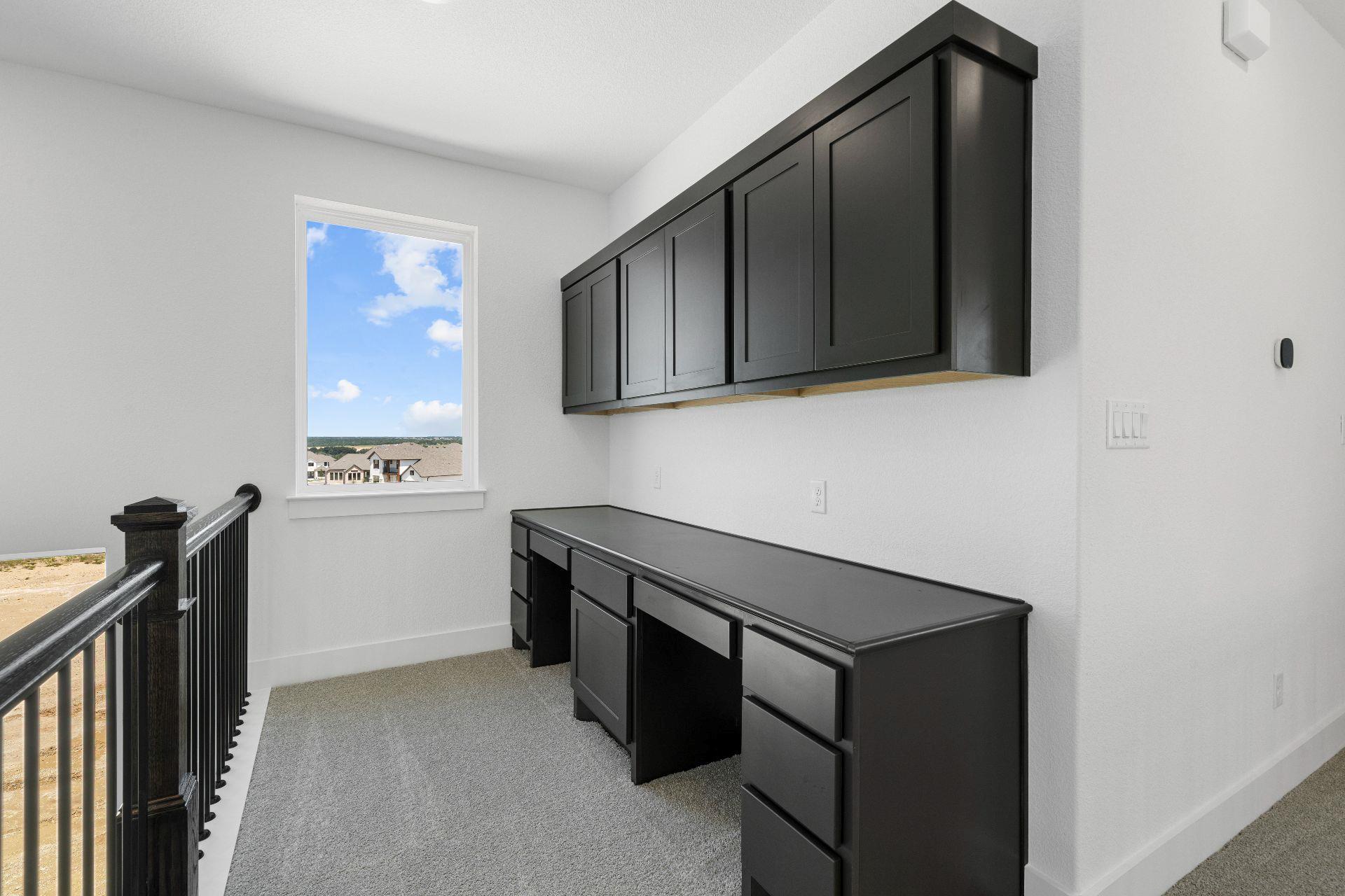 820 S Hemingway Loop, Liberty Hill, TX 78642