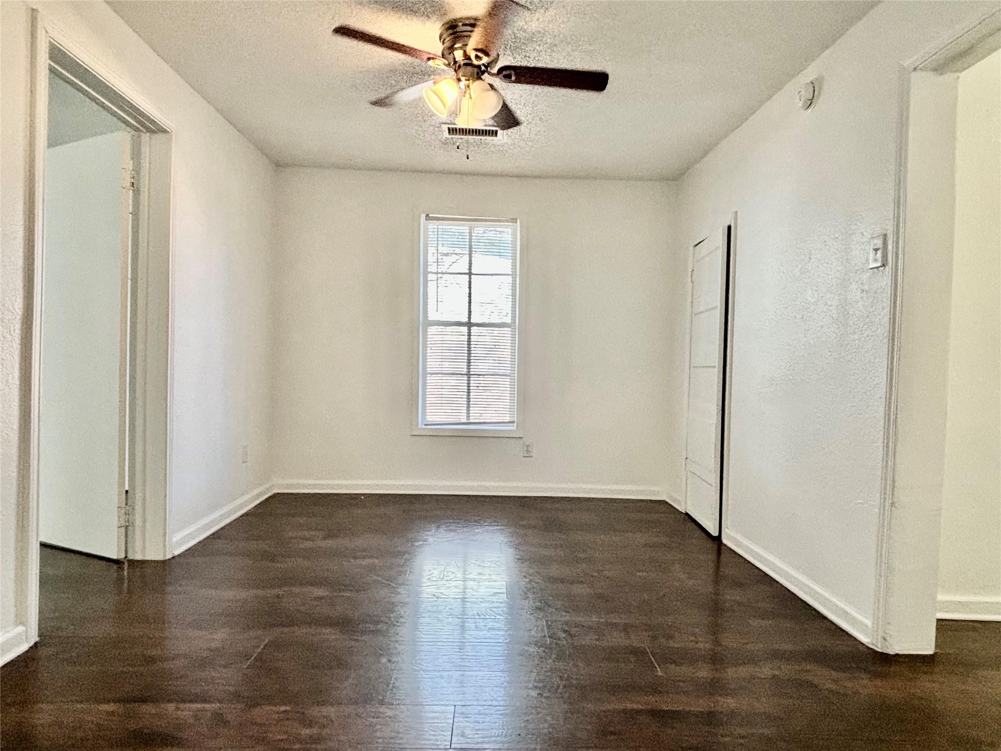 2910 E 12th St, Austin, TX 78702
