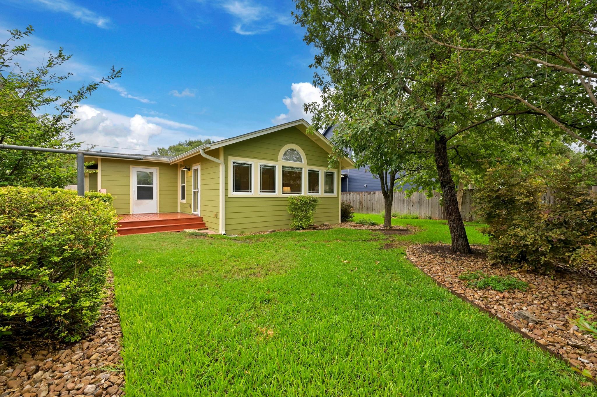 6102 Laird Dr, Austin, TX 78757