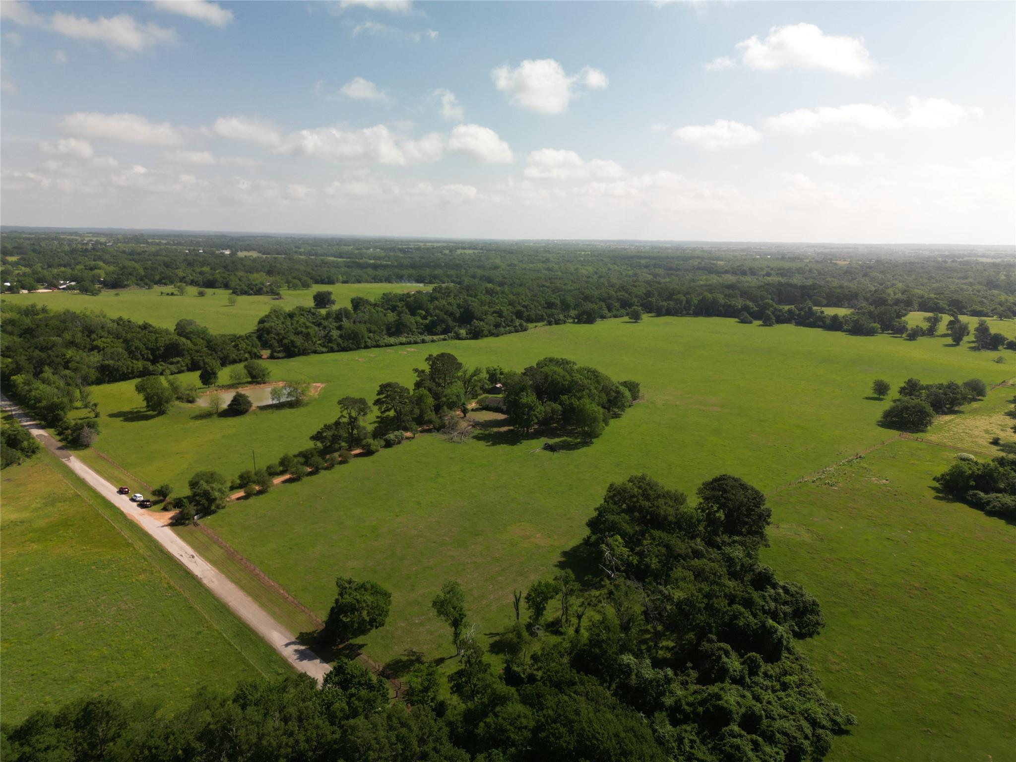 17137 County Road 319, Navasota, TX 77868