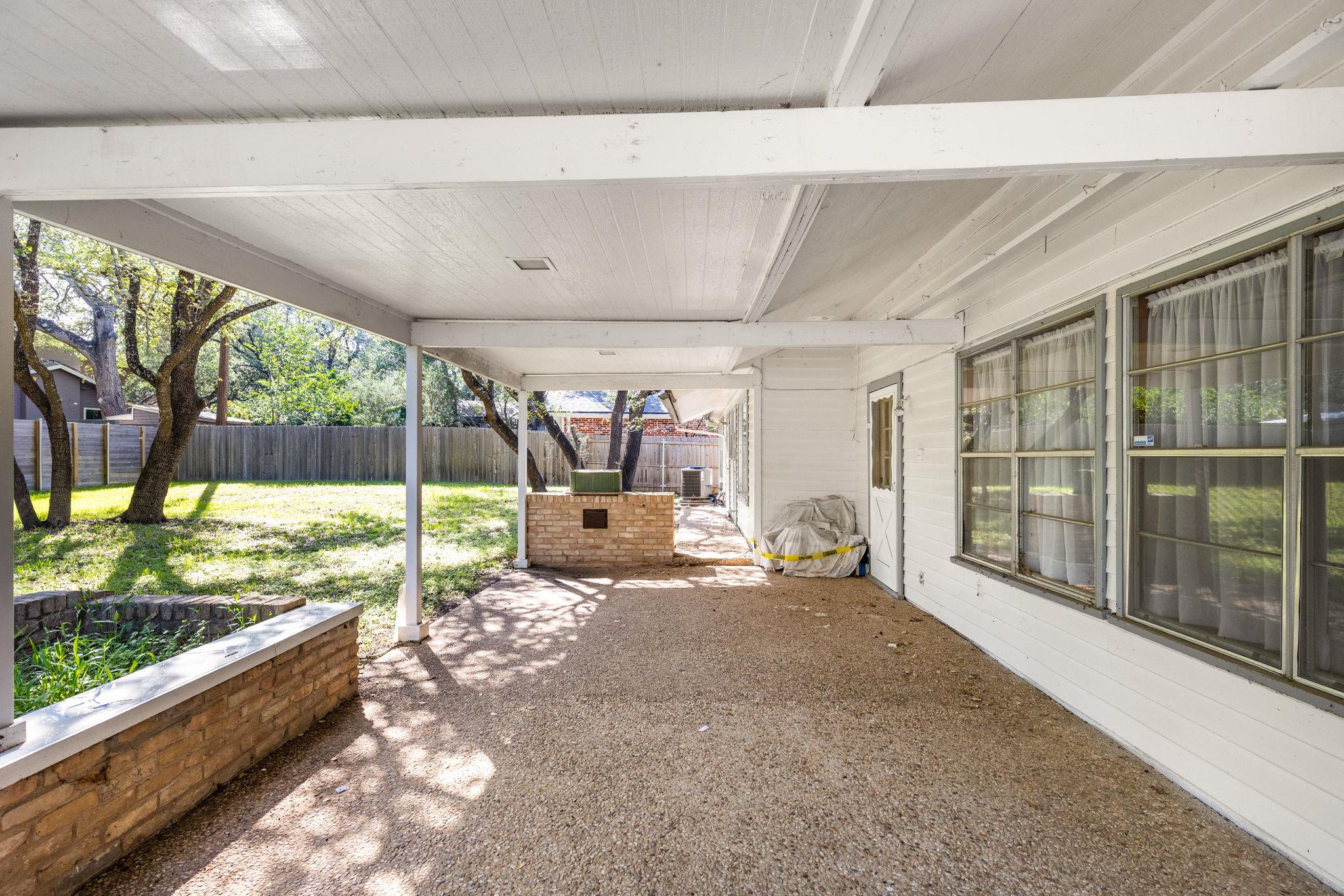 4007 Edgerock Dr, Austin, TX 78731