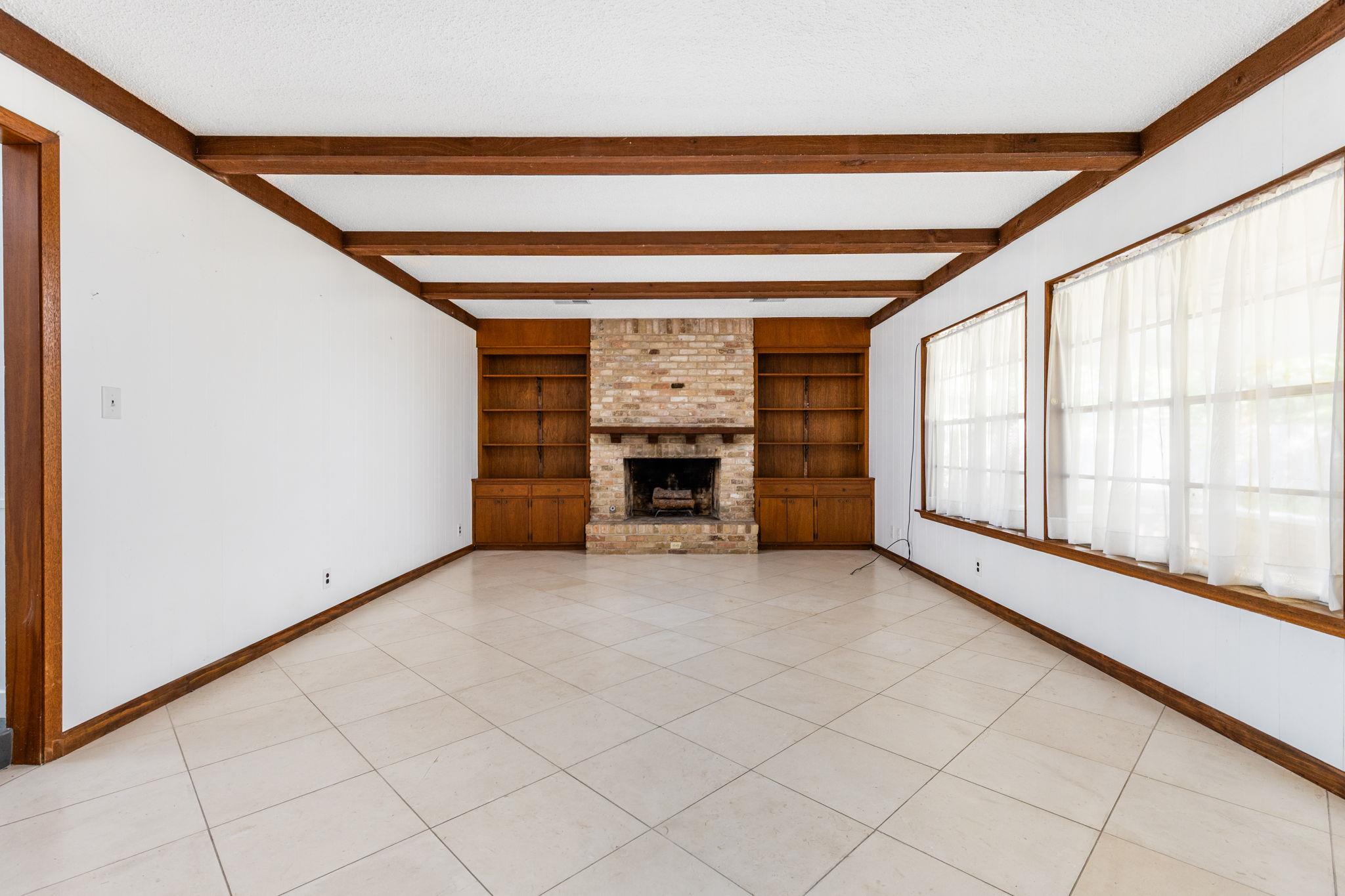 4007 Edgerock Dr, Austin, TX 78731