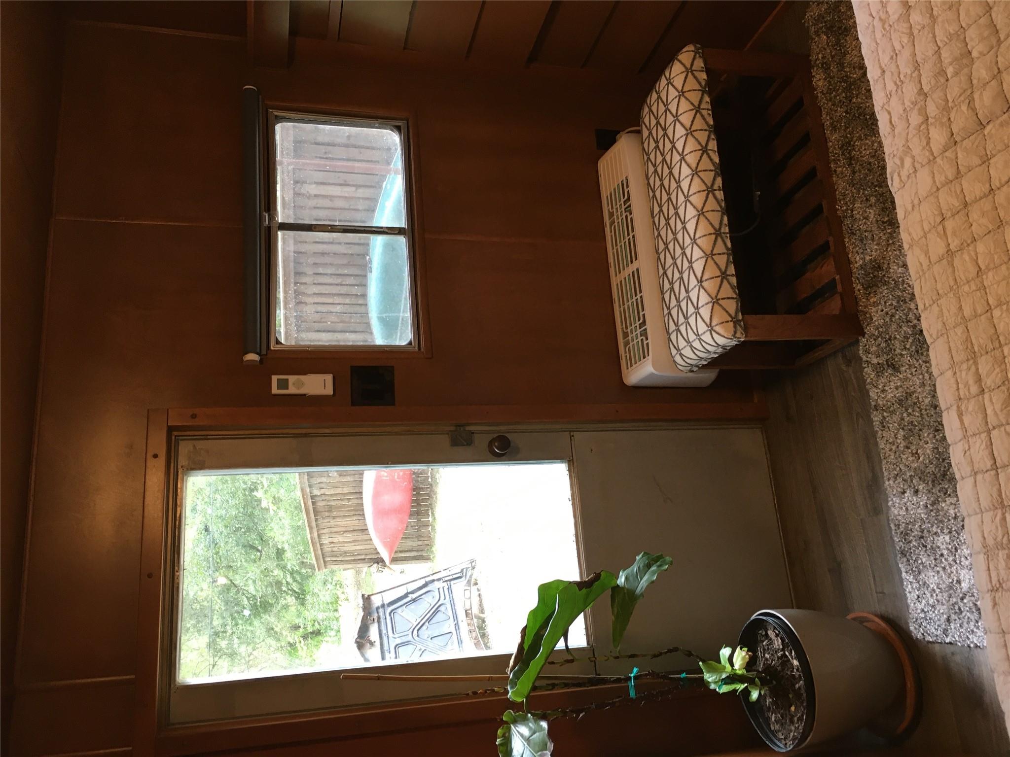 164 Shoreline Dr, Bastrop, TX 78602