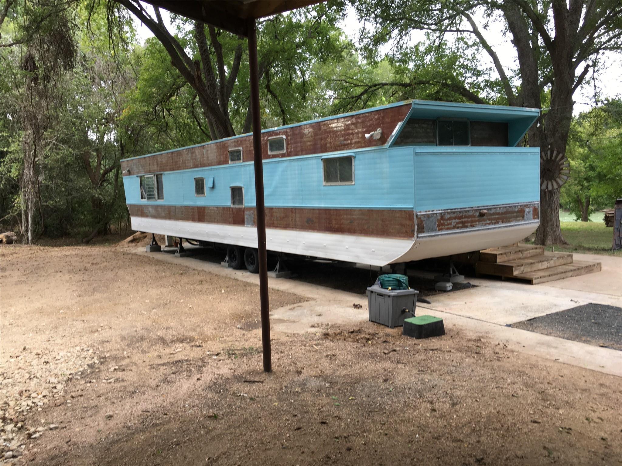 164 Shoreline Dr, Bastrop, TX 78602