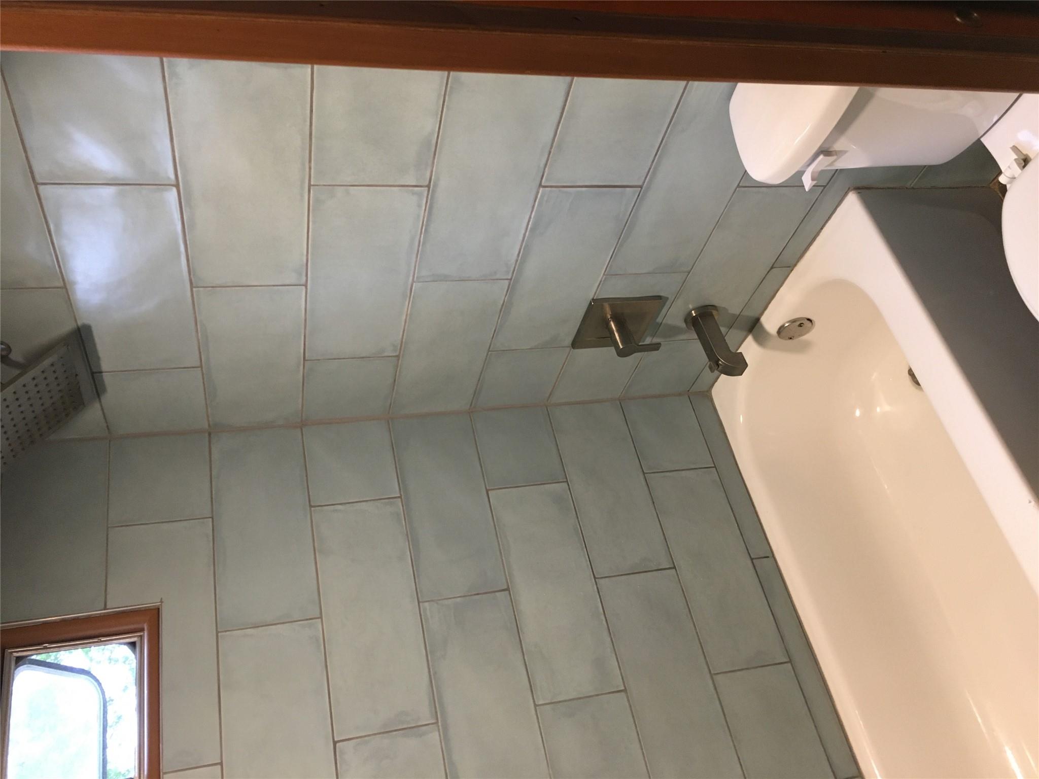 164 Shoreline Dr, Bastrop, TX 78602