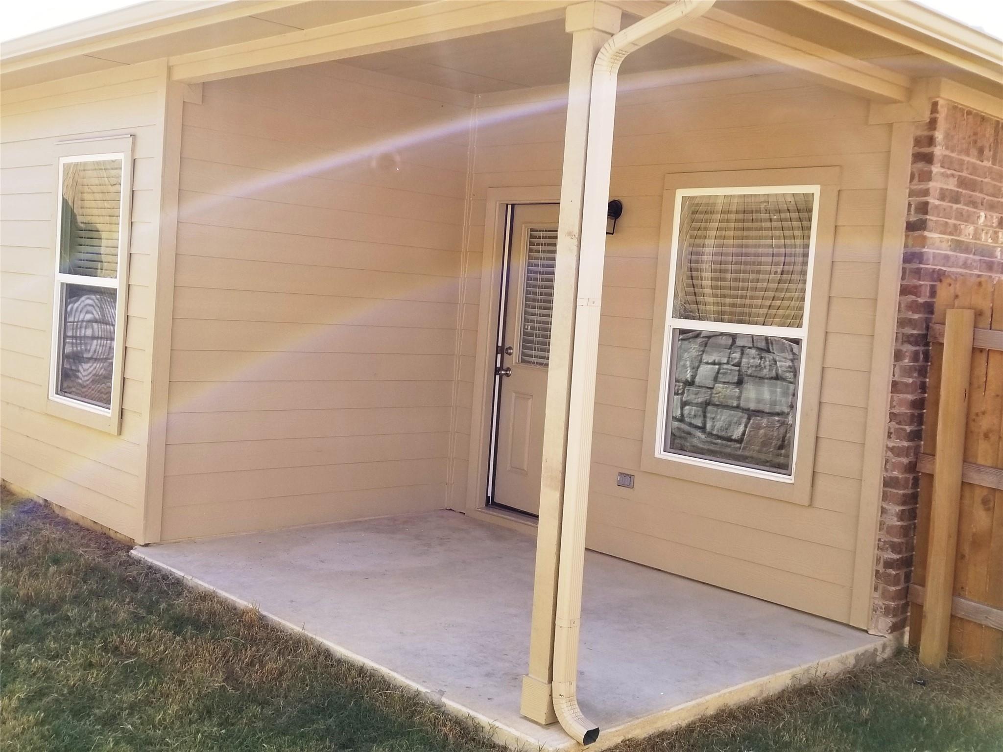 300 Northern Flicker St, Kyle, TX 78640