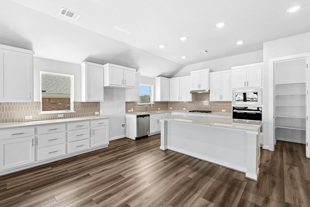 110 Salado Creek Trl, Bastrop, TX 78602